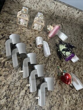 Set of 11 bath and body works plug ins